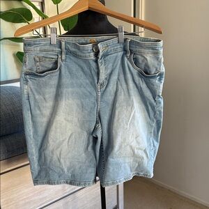 Tommy Bahama Bermuda shorts